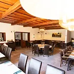 El Capitan Naehe Movie Park Hotel 3*