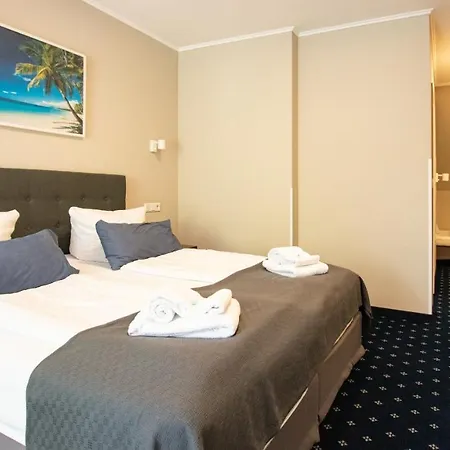 Otel El Capitan Naehe Movie Park 3*