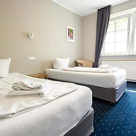 El Capitan Naehe Movie Park Hotel 3*
