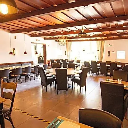 El Capitan Naehe Movie Park Hotel