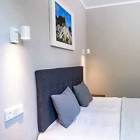Hotel El Capitan Naehe Movie Park 3*