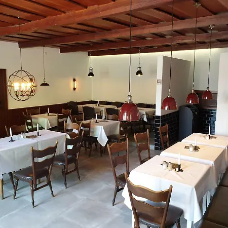 El Capitan Naehe Movie Park מלון שרמבק