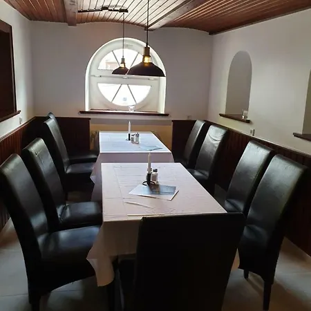 El Capitan Naehe Movie Park Otel