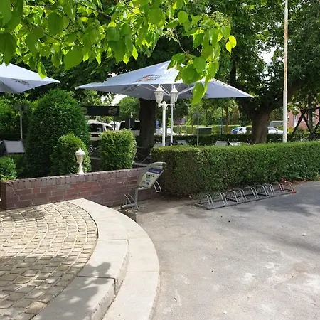 Otel El Capitan Naehe Movie Park 3*